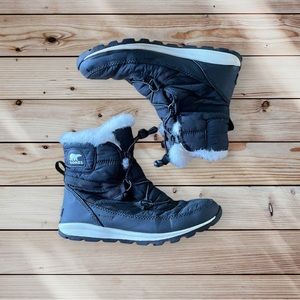 Sorrel Whitney Short Lace Up Waterproof Black Snow Winter Boots size 8